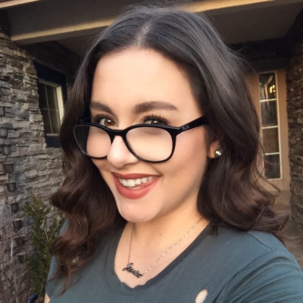 Meet your Posher, Jessica